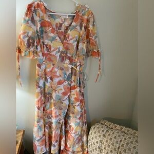 Feminine Floral Loveriche Wrap Dress - Multicolor